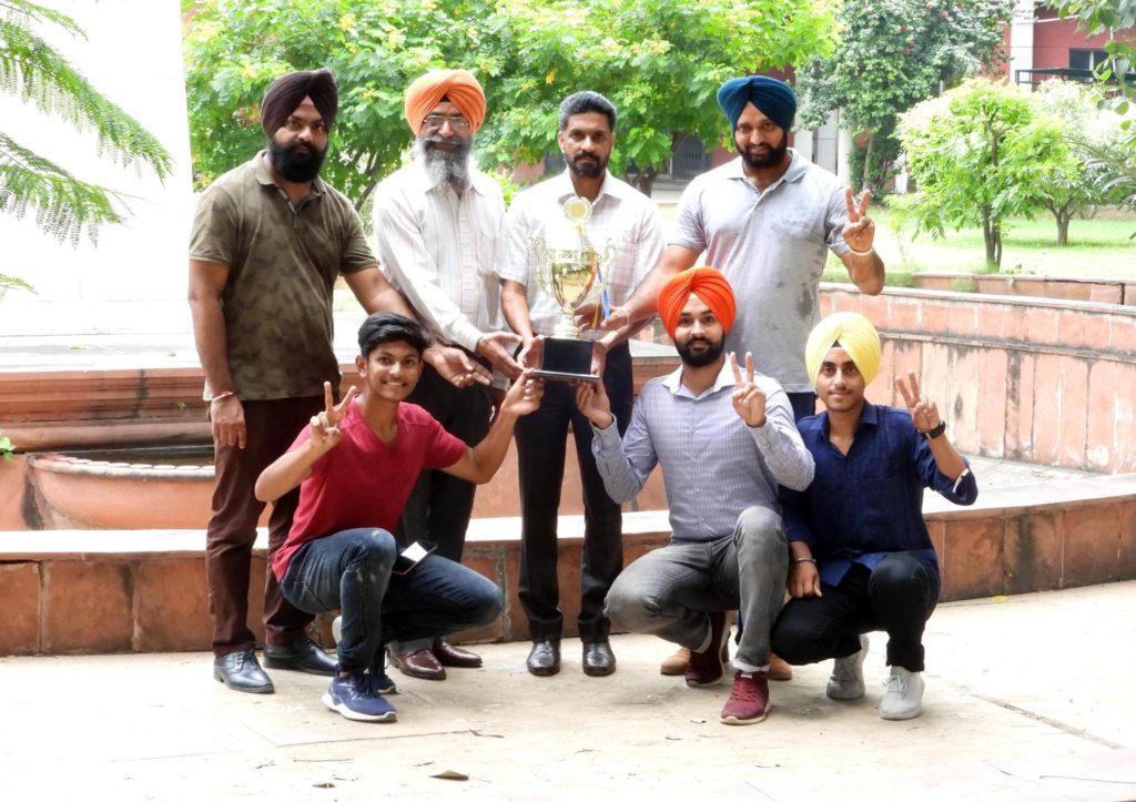 Squash Racket Champion Team1