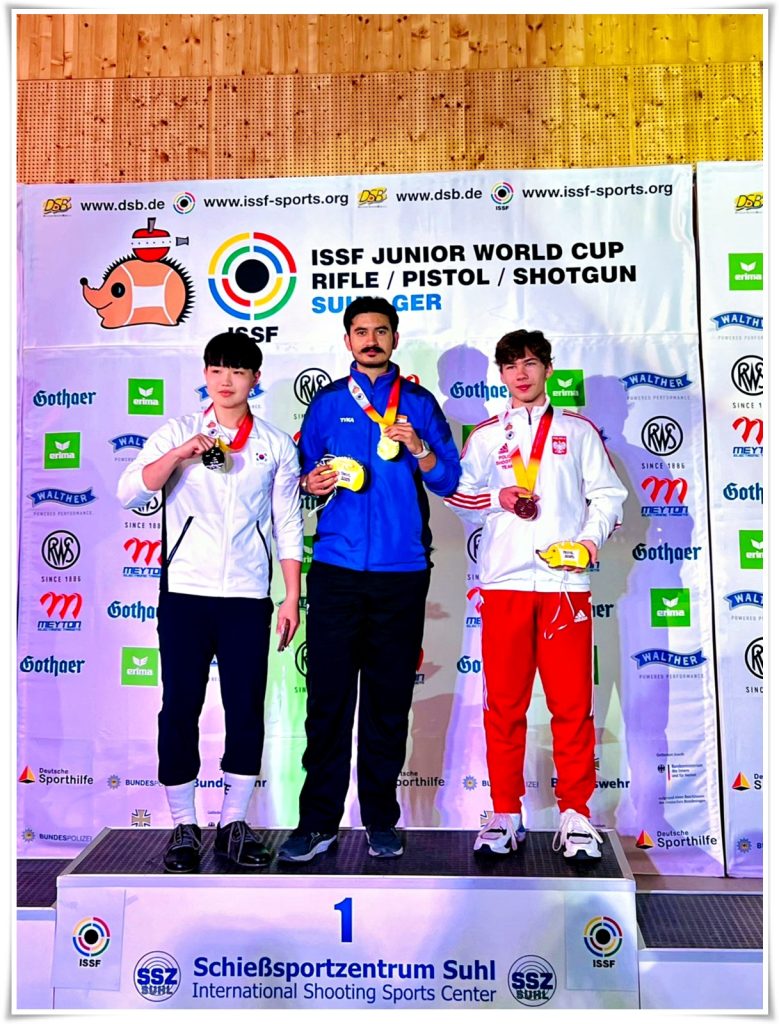 M. M. Modi College student won Gold Medal in ISSF Junior World Cup Shooting Championship